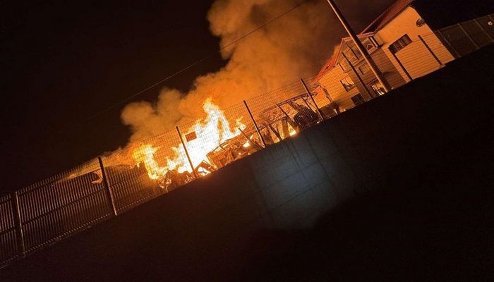 ŽEPČE:  BUKNUO POŽAR U FIRMI „SAGA“, MATERIJALNA ŠTETA VELIKA