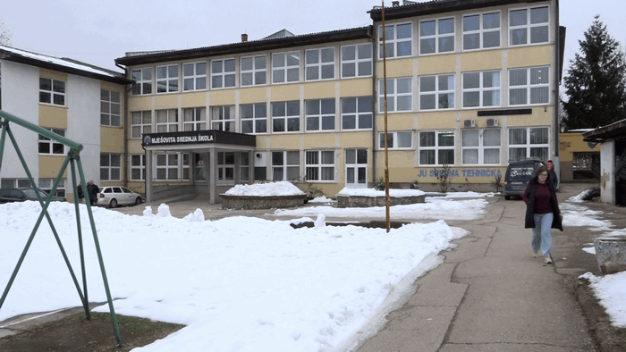 TEŠANJ: ZA NOVU STOLARIJU U MSŠ 160.000 KM