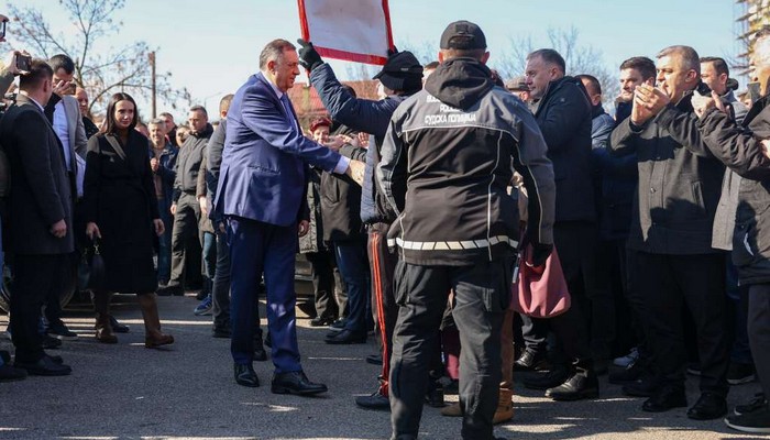 TUŽILAŠTVO PREDLOŽILO STROGU KAZNU ZA DODIKA I ZABRANU OBAVLJANJA FUNKCIJE U PERIODU OD 10 GODINA