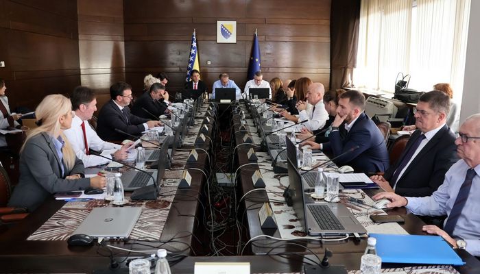UTVRĐENE UREDBE O REFUNDACIJI I SUFINANSIRANJU DOPRINOSA, TE ISPLATI NEOPOREZIVE MJESEČNE POMOĆI