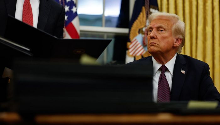 TRUMP OBUSTAVIO VOJNU POMOĆ UKRAJINI