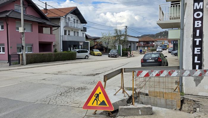 DOBOJ JUG: RADOVI NA REKONSTRUKCIJI ULICE USORSKA