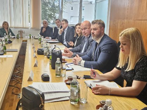 PIO/MIO FBIH: USKLAÐIVANJE PENZIJA