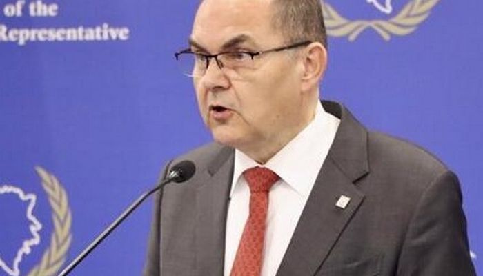 Schmidt uveo sankcije SNSD-U: Odluka kojom se obustavljaju sve isplate budžetskih sredstava u svrhu finansiranja političkih stranaka za Savez nezavisnih socijaldemokrata (SNSD) i Ujedinjenu Srpsku