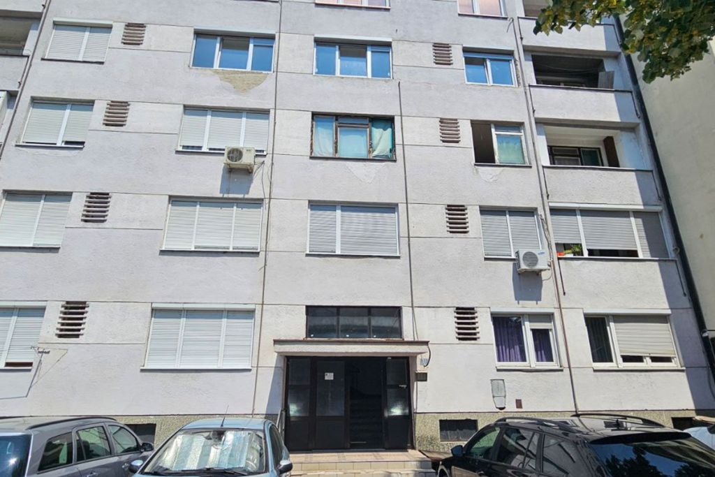 HOROR U BANJA LUCI: ŽENA SE MJESECIMA RASPADALA U STANU, STANARI STRAHUJU OD ZARAZE
