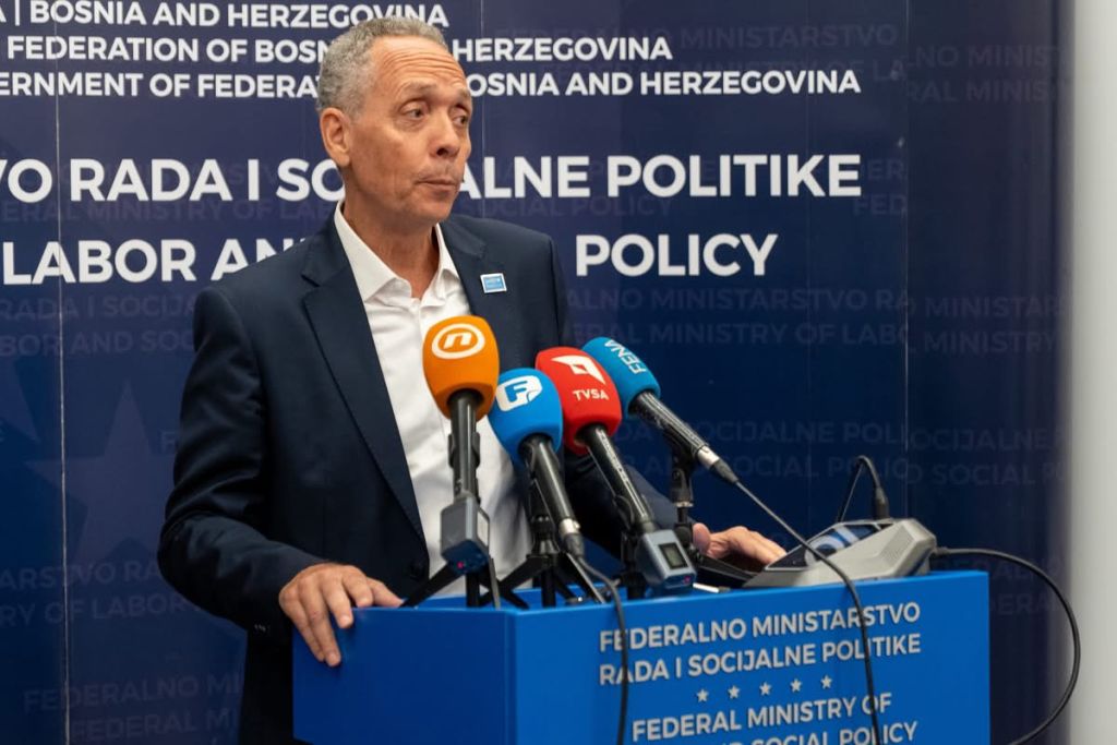 KONFERENCIJA O HRANITELJSTVU: “Prilika da se najranjivija djeca razvijaju i ostvare svoj puni potencijal, ali i korist za svu zajednicu”