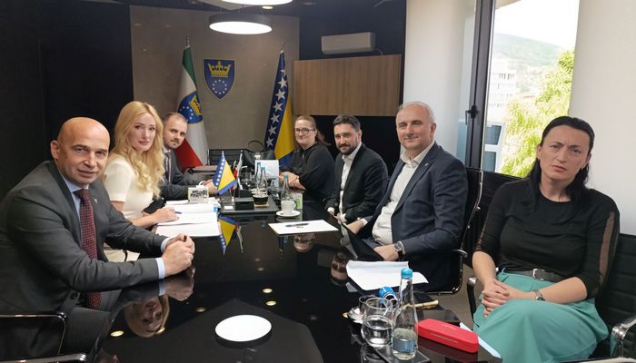 Višemilionska ulaganja u zdravstvo ZDK: Potpisani sporazumi za tri kapitalna projekta