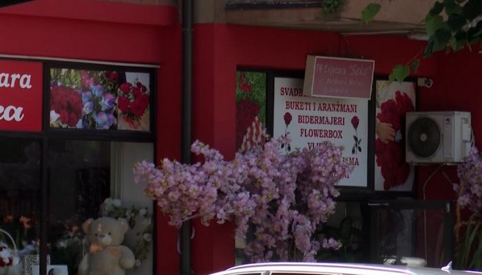 PRETRESI SIPA-E U ŽIVINICAMA I BANOVIĆIMA ZBOG ORGANIZIRANOG KRIMINALA I TRGOVINE DROGOM