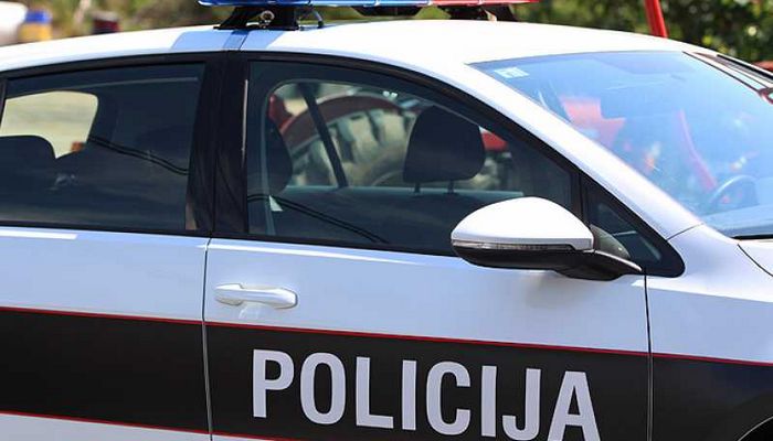 GRAČANICA: POGINUO VOZAČ MOTOCIKLA, SUVOZAČ POVRIJEĐEN, JEDNA OSOBA UHAPŠENA