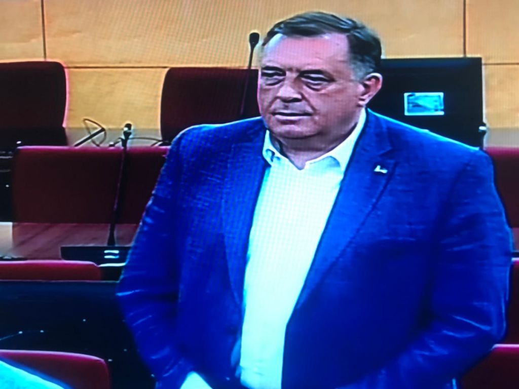SARAJEVO: DODIKU UKINUT PRITVOR