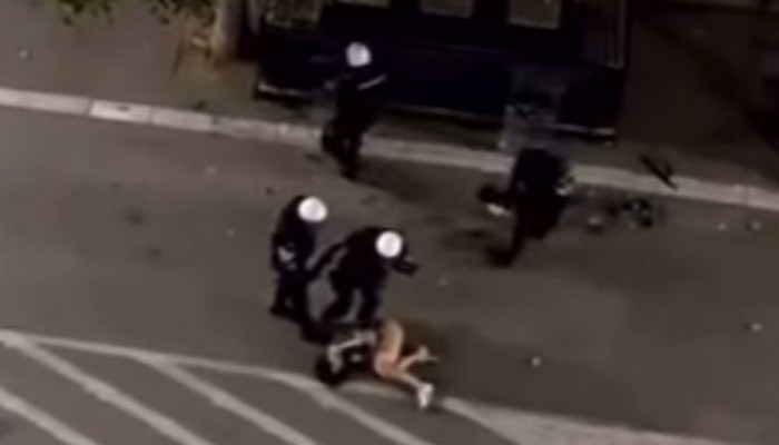 HAOS U SRBIJI: BRUTALNO PREBIJANJE GRAĐANA