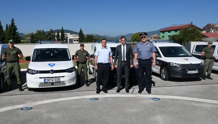 U  MUP-u ZDK izvršena dodjela novonabavljenih specijalizovanih vozila