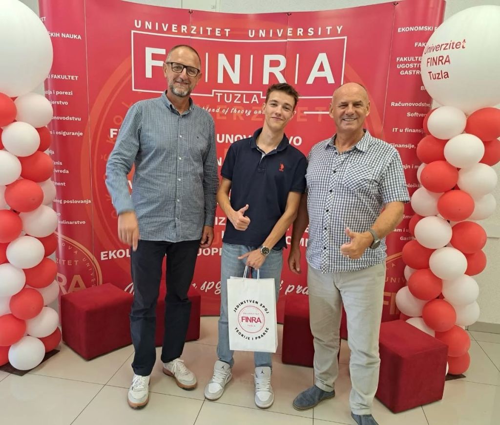 UPIS STUDENATA NA UNIVERZITET FINRA TUZLA