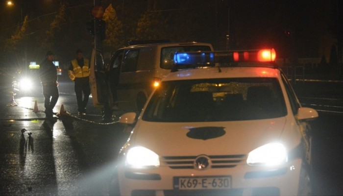 PUCNJAVA U GORNJEM VAKUFU: RANJEN POLICAJAC, NAPADAČ RANIO SINA PA POKUŠAO SEBI ODUZET ŽIVOT