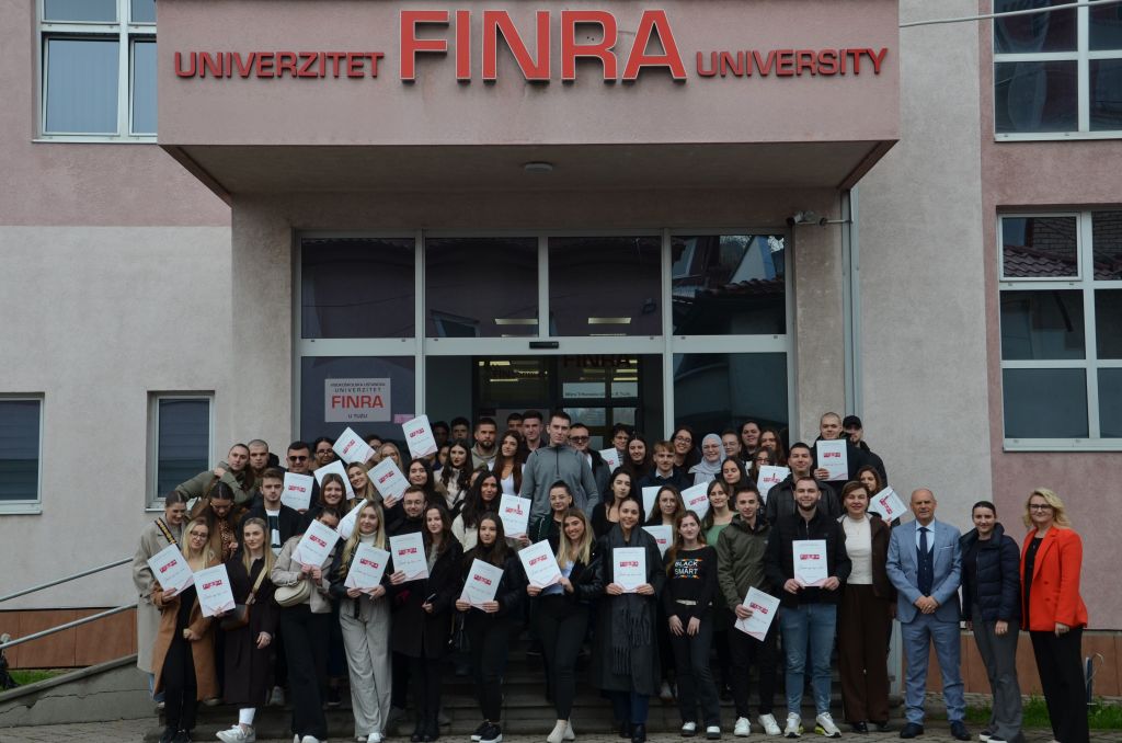 UNIVERZITET FINRA TUZLA DODIJELIO 200 STIPENDIJA
