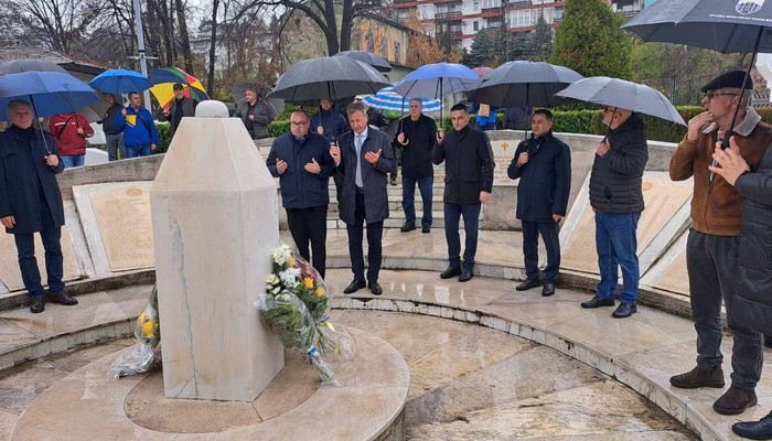 MINISTAR SIROVICA NA OBILJEŽAVANJU 32. GODIŠNJICE OSNIVANJA 311. LAHKE BRIGADE KAKANJ