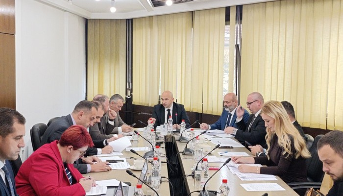 VLADA ZDK RAZRIJEŠILA DIREKTORA ZZO ZDK: GRAĐANI NE SMIJU TRPJETI ZBOG NERADA DIREKTORA