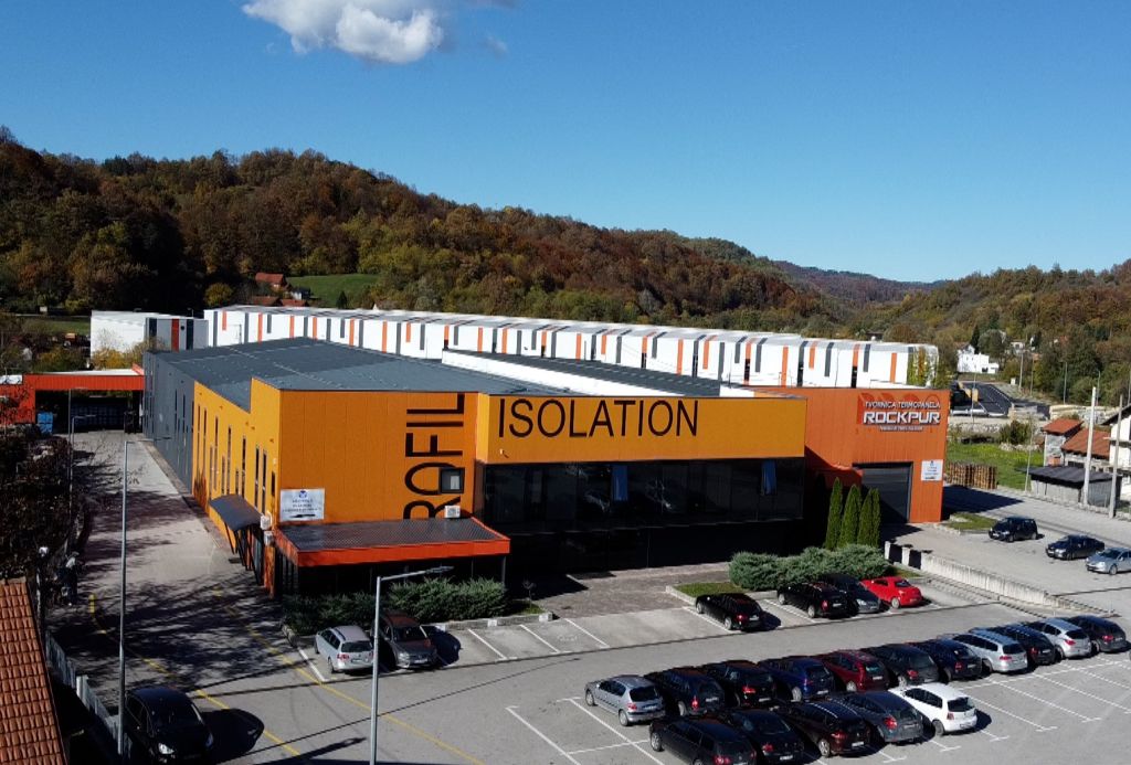 ŽEPČE-PROFIL ISOLATION: TADIJA FILIPOVIĆ UMJESTO U EU 2O MILIONA KM INVESTIRAO U RODNI KRAJ!