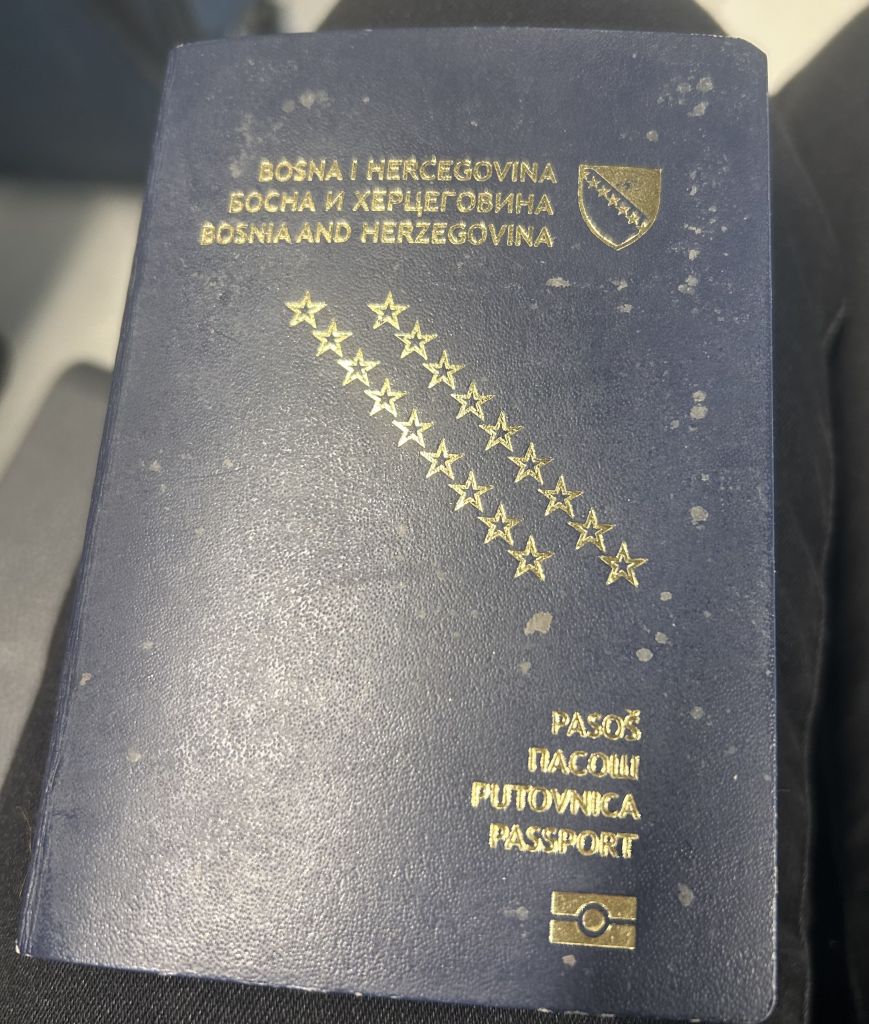 IDDEEA: UPITNO IZDAVANJE LIČNIH DOKUMENATA