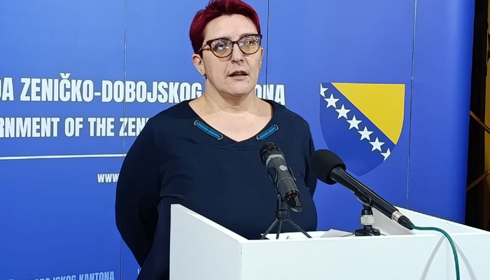NOVOGODIŠNJA NAKNADA OD 250,00 KM ZA UPOSLENE U USTANOVAMA KULTURE U ZDK, PENZIONERSKOM DOMU I CENTRU ZA DJECU I ODRASLE S POSEBNIM POTREBAMA