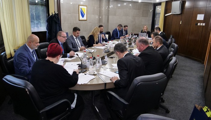 VLADA ZDK: OSIGURALA ZDRAVSTVENO OSIGURANJE ZA DJECU VAN SISTEMA REDOVNOG ŠKOLOVANJA