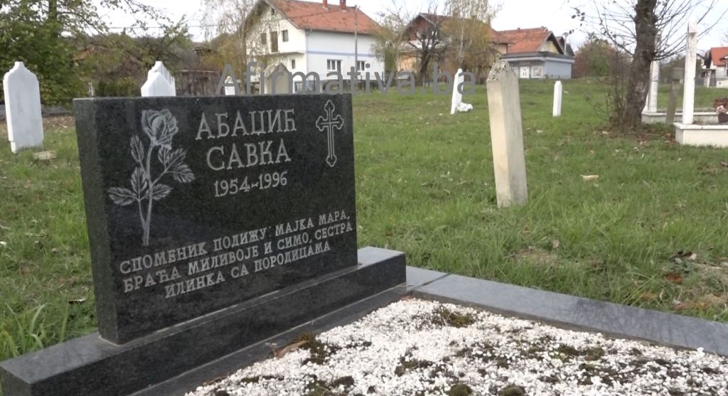 JAKEŠ: GROBOVI I MEZARI ZAJEDNO U „KRAJINOVIĆIMA“ PORUČUJU NACIONALISTIMA DA NEĆE PROĆI!