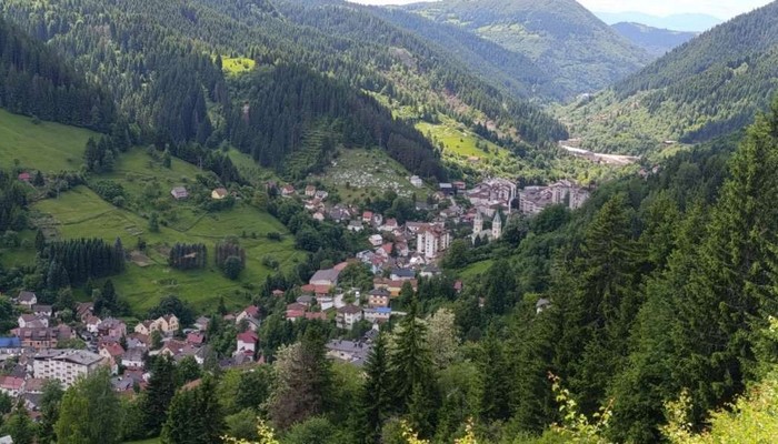 U VAREŠU OTVORENA BIRAČKA MJESTA: 8.078 GRAĐANA BIRA NOVOG NAČELNIKA