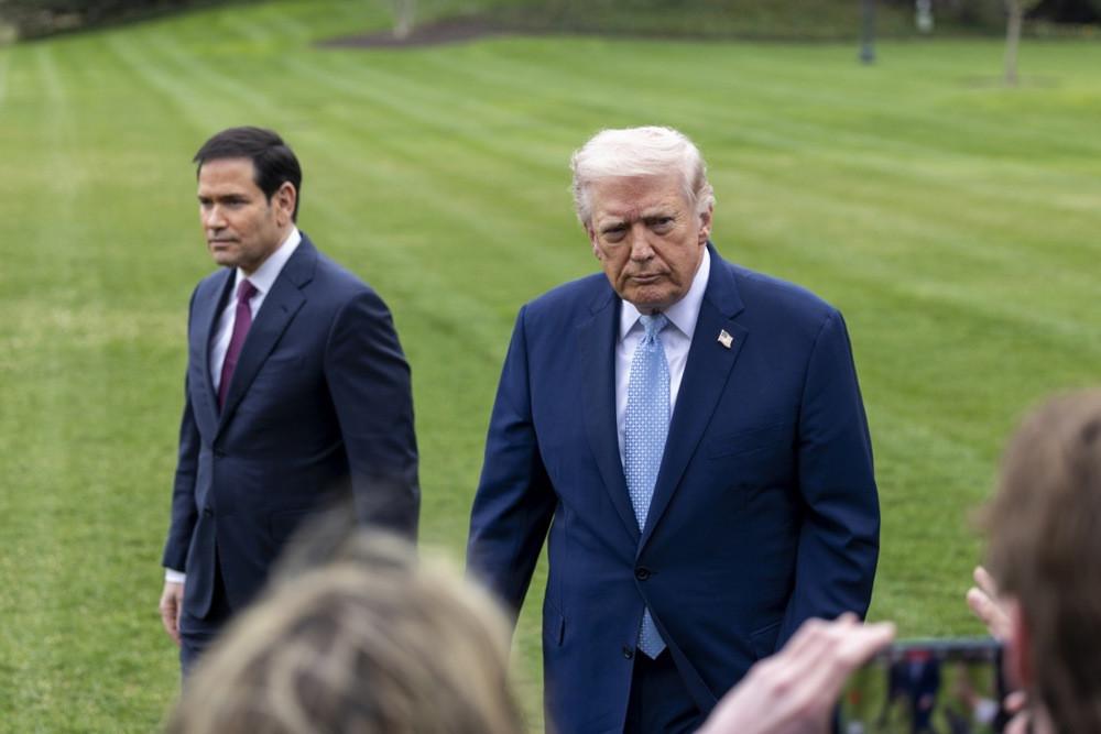 Trump: Iranu rok od 48 sati da otvori Hormuški moreuz, inače će mu uništiti elektrane