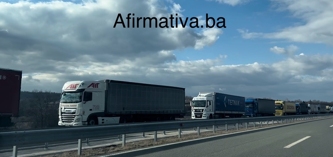 KAMIONI PONOVO PROBLEMI NA GRANICAMA