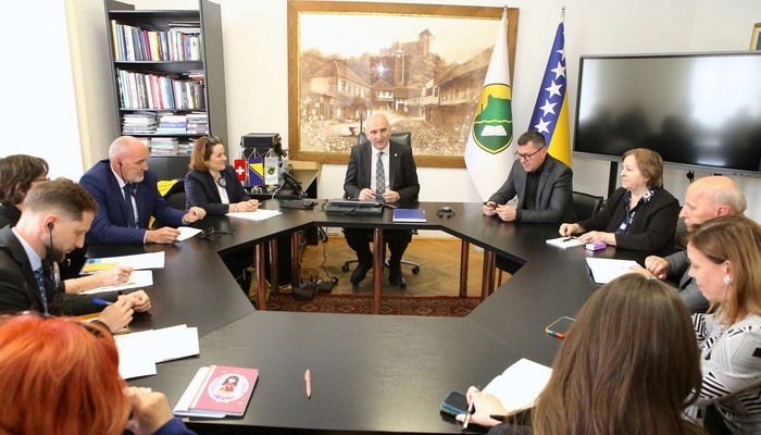DELEGACIJA ŠVICARSKE  POSJETILA OPĆINU TEŠANJ