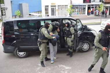 U nastavku operativne akcije "Piramida" Uprave policije MUP-a ZDK vrše se pretrese na 24 lokacije