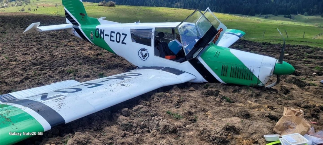 Privatni avion prinudno sletio na planini Vlašić, nema povrijeđeni