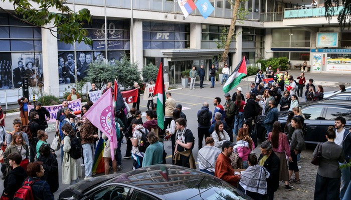 PROTEST ISPRED RTS-A U BEOGRADU: TRAŽE BOJKOT EUROSONGA ZBOG UČEŠĆA IZRAELA