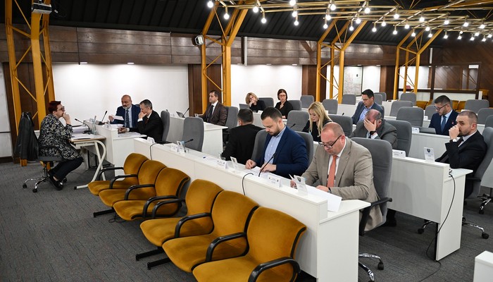 PODRŠKA NAJUGROŽENIJIMA: VLADA ZDK OSIGURALA 500.000 KM ZA JAVNE KUHINJE