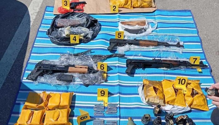 VELIKA ZAPLJENA SIPA-E: ORUŽJE, DETONATORI I EKSPLOZIV PRONAĐENI TOKOM PRETRESA U BANJOJ LUCI