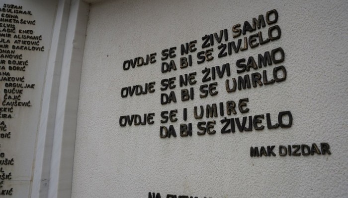 TUZLA OBILJEŽAVA GODIŠNJICU MASAKRA NA KAPIJI