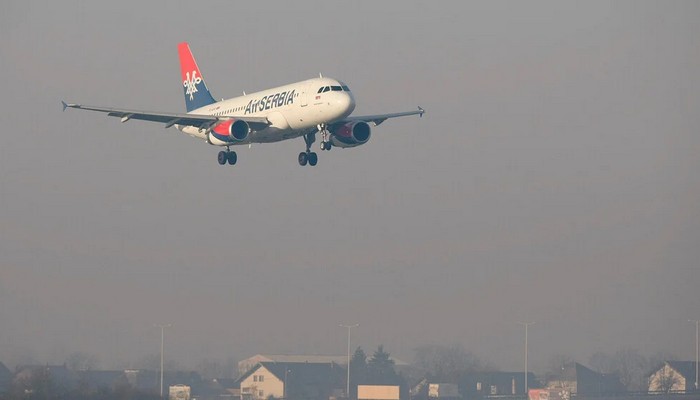 U Crnu Goru sletio avion iz Srbije sa sumnjivim tipovima, a onda je nastala drama: Otkriveno što su trebali raditi za Vučića