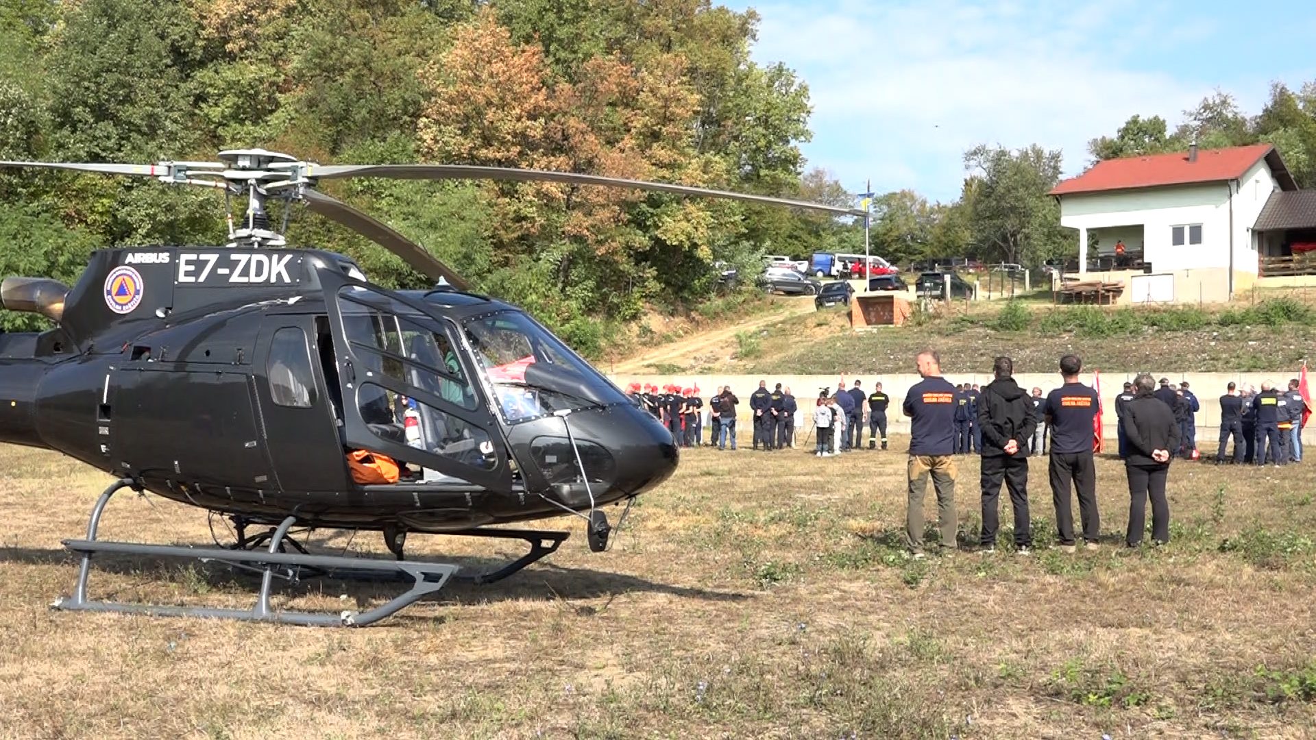 DOBOJ JUG: V VATROGASNI KAMP: ZDK NABAVLJA JOŠ JEDAN HELIKOPTER I FORMIRA HELIKOPTERSKI SERVIS