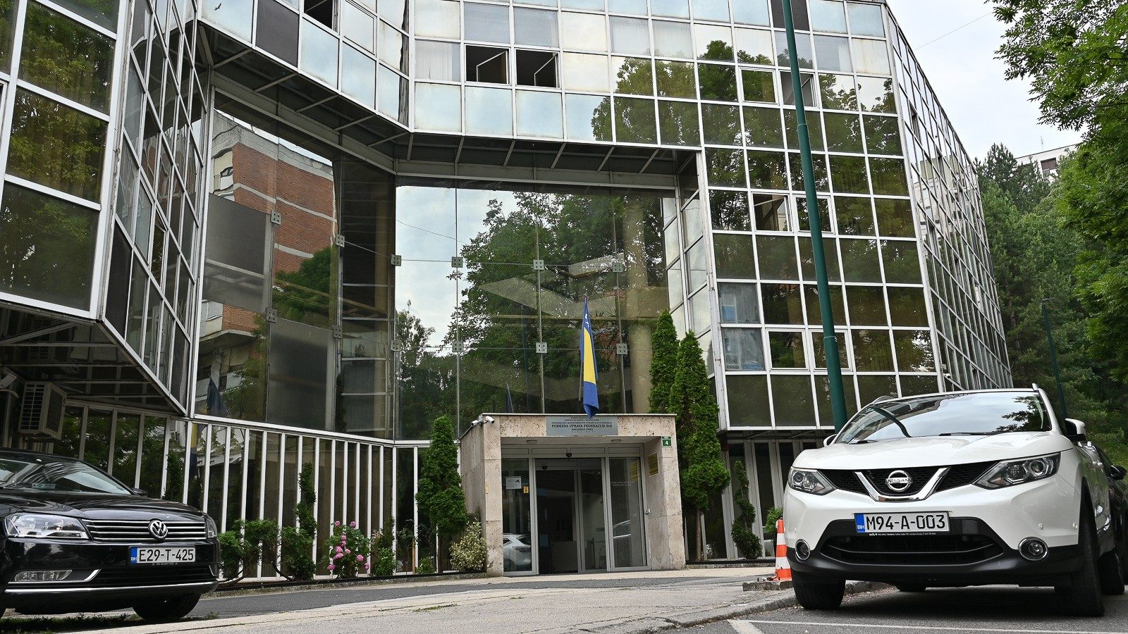 5,88 MILIJARDI KM: TOLIKO SU POREZNI OBVEZNICI U FBiH UPLATILI ZA OSAM MJESECI