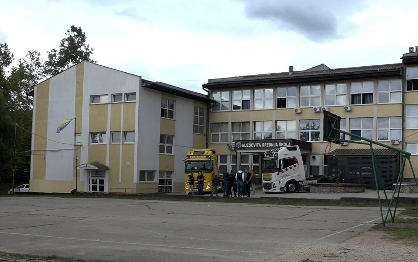 TEŠANJ: ŠVEDSKA PODRŽAVA EDUKACIJU UČENIKA I MLADIH