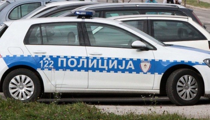 DERVENTA: DROGIRAN NAPAO POLICIJU