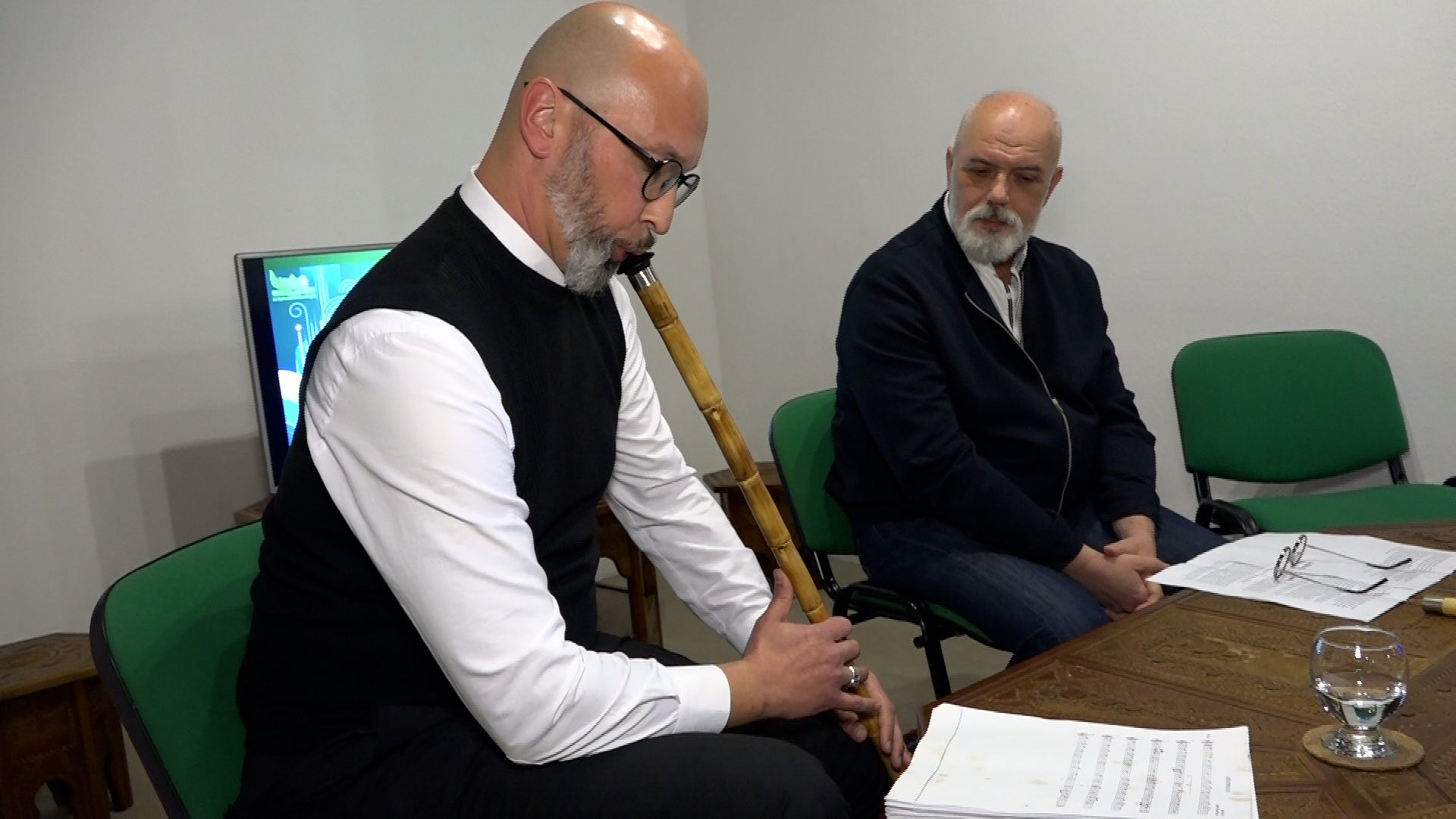 MAGLAJ: PROMOVIRANA KNJIGA "KAKO SVIRATI NAJ?"