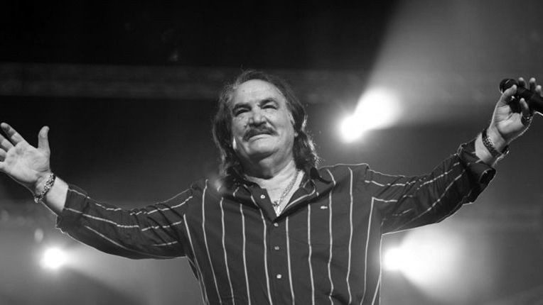 Preminuo Mišo Kovač, legenda hrvatske muzičke scene