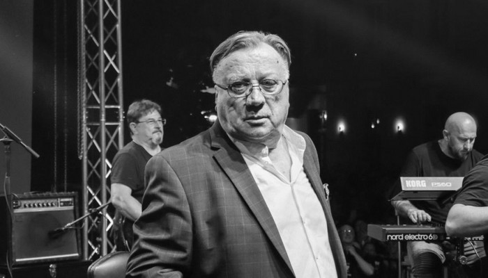 Preminuo Halid Bešlić – napustio nas je glas koji smo voljeli