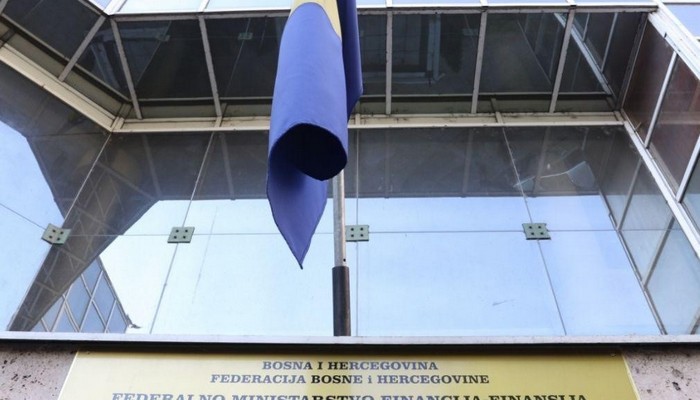 POREZNI OBVEZNICI FEDERACIJE BIH U PERIODU JANUAR-OKTOBAR 2025. GODINE UPLATILI 7.303.193.463 KM JAVNIH PRIHODA