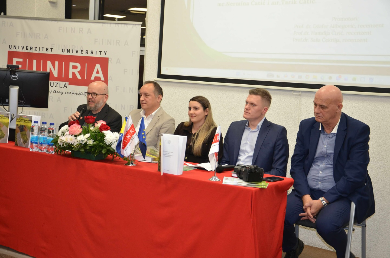Promocija knjige “Upravljanje novčanim tokovima i finansijskim rizicima u poljoprivredi” na Univerzitetu FINRA Tuzla