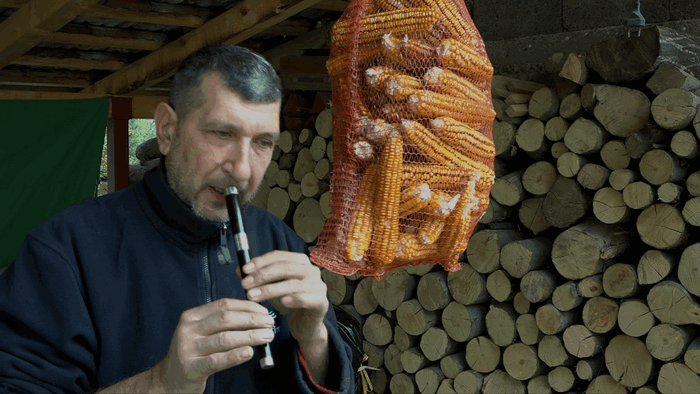 SAFET SALKANOVIĆ IZ MEDAKOVA KOD TEŠNJA-ČUVAR I GRADITELJ FRULA