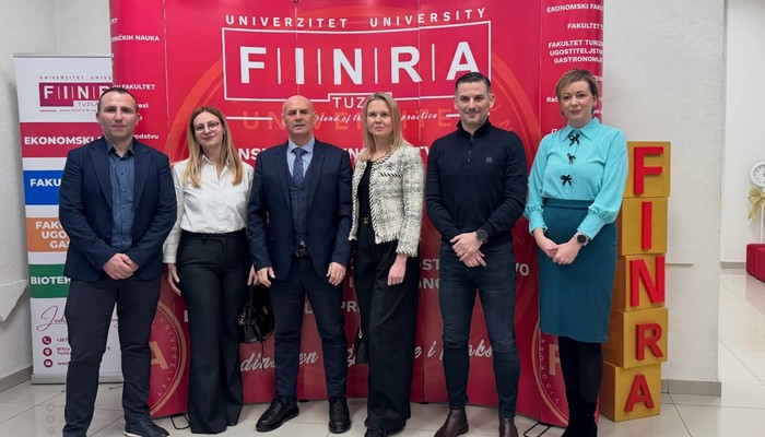 UNIVERZITET FINRA TUZLA POSJETA PREDSTAVNIKA SVEUČILIŠTA U SLAVONSKOM BRODU