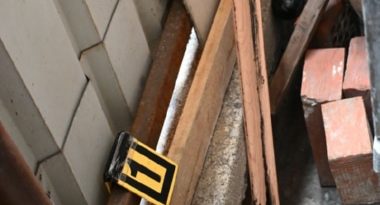 UHAPŠENE DVIJE OSOBE ZBOG UGROŽAVANJA SIGURNOSTI BACANJEM RUČNIH BOMBI