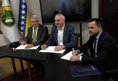 TEŠANJ: ZA VODOVOD I REKONSTRUKCIJU TOPLOVODA 2,7 MILIONA KM